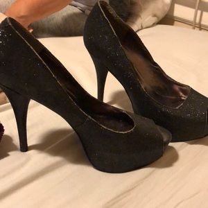 Supper Comfy Black Steve Madden pump